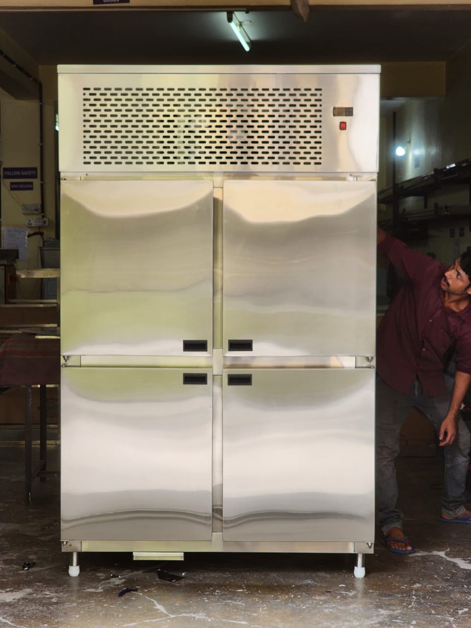 Vertical 4 Door Freezer / Chiller